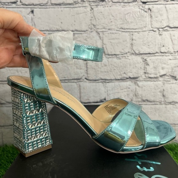 Betsey Johnson Metallic SB Bell Teal Cross Front Embellish Sandals Size 9.5 - Picture 6 of 11